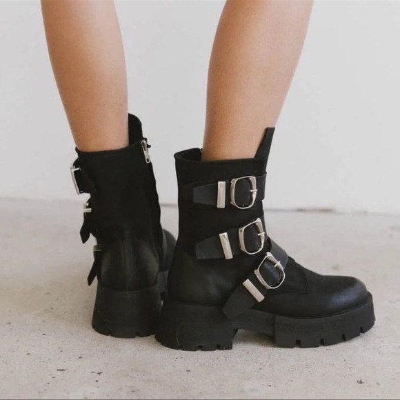 Steve Madden Roland Women's Black Buckle Ankle Boots New 7.5 - Picture 6 of 11